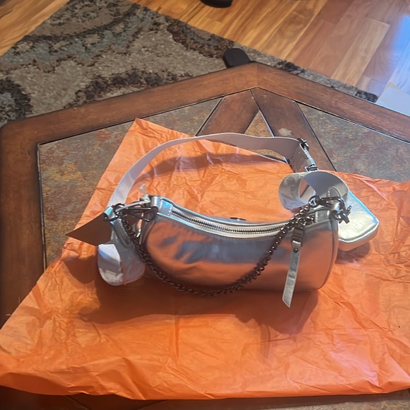 Steve Madden silver Bvital-S crossbody and pouch. NWT - Picture 2 of 7